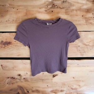 DIVIDED Juniors Short Sleeve Crop Ribbed Top light purple size small